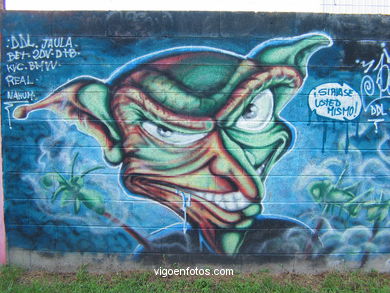Graffiti en el paseo del r�o Lagares. 