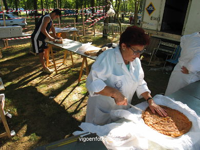 Fiesta del Pan de Millo en Cabral - Cotogrande (Vigo) - 2004.