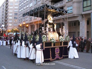 PROCESSION OF EASTER 2004