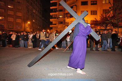 Procesión de Semana Santa 2008. Procesión de la Virgen de la Soledad de Viernes Santo. Vigo (21/03/2008).