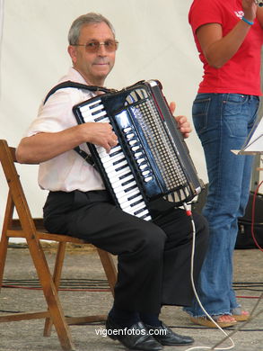 Fiesta del Pulpo en el Monte de los Pozos (Valladares) - 2004.