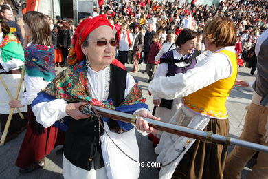Fiesta de la Reconquista de Vigo 2008 - Representaci�n de la guerra de la Independencia contra los franceses.. 