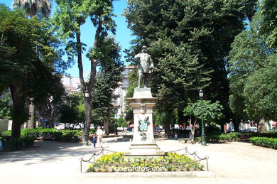 La Alameda (Plaza de Compostela) (Vigo)
- (Ver mapa).