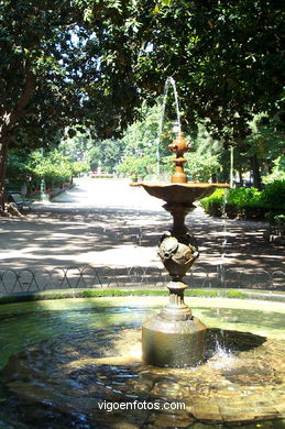 La Alameda (Plaza de Compostela) (Vigo)
- (Ver mapa).