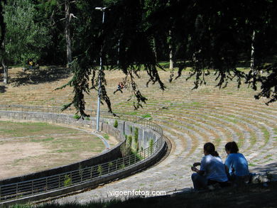 Auditorio al aire libre del parque de Castrelos (Vigo).