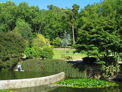 Lago artificial del parque de Castrelos (Vigo). 