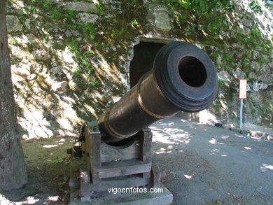 Fortaleza y murallas del antiguo Castillo del Castro (Vigo). 
