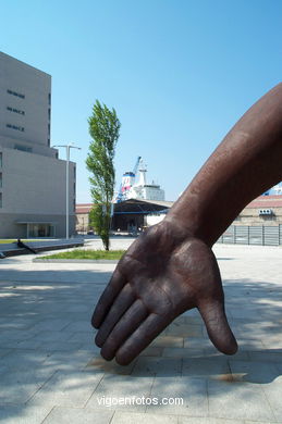 Estrela Square
-  (Map location). 