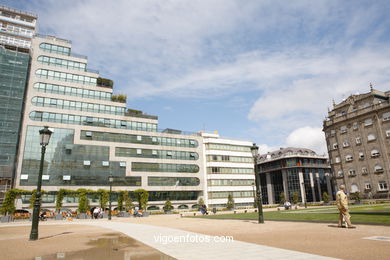 Jardines de la plaza de Portugal. 