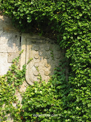 Jardines de acceso del Museo-Pazo Quiñones de León (Vigo).