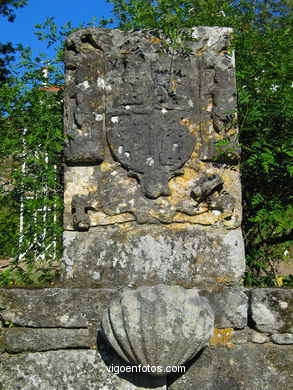 Road of the coat of arms - Pazo Quiñones de León (Vigo)
- (Map location).