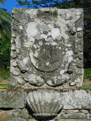 Road of the coat of arms - Pazo Quiñones de León (Vigo)
- (Map location).