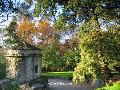 Others gardens
(Qui�ones de le�n)
. 
