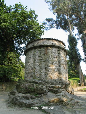 Others gardens
(Qui�ones de le�n)

-  (Map location). 