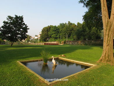Others gardens
(Qui�ones de le�n)

-  (Map location). 