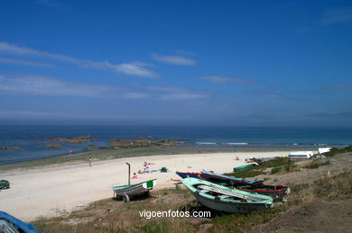 Calzoa (as barcas) beach. 