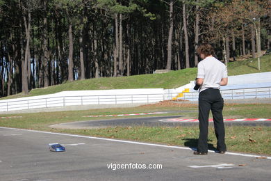 Auto model-making court .