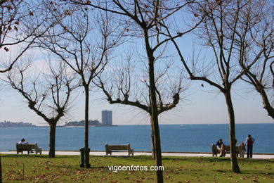 Arboleda y jardines de la playa de Samil (Vigo).