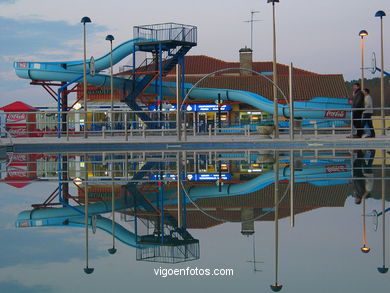 Piscinas de la playa de Samil (Vigo).