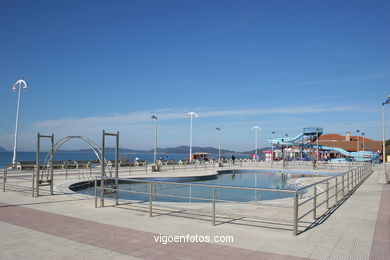 Piscinas de la playa de Samil (Vigo).