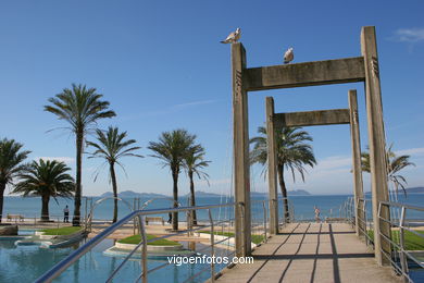 Open-air swinning pool - Samil beach. 