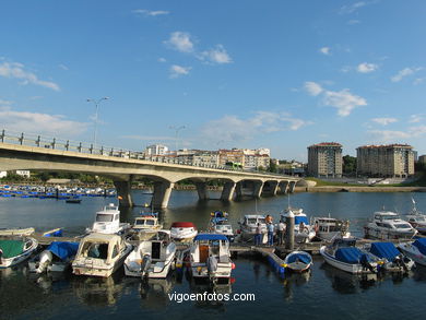 Puerto deportivo en la bah�a de Bouzas. 