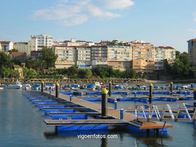 Puerto deportivo en la bah�a de Bouzas. 
