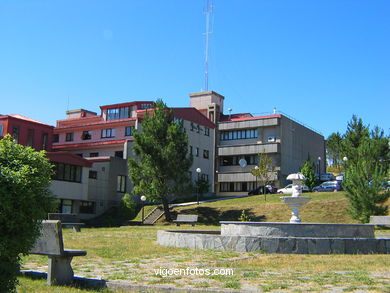 Escuela de Telecomunicaciones
-  (Ver mapa). 