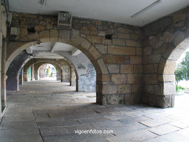 Soportales del Berb�s
(El casco viejo de Vigo)
. 
