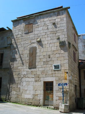 Casa de Ceta (siglo XV) (PLAZA ALMEIDA)
- (Ver mapa).