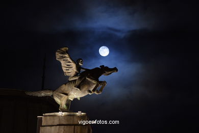 Vigo city at night