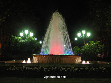 Fuente central Alameda 
-  (Map location). 