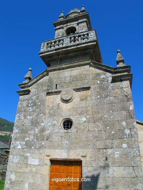 Iglesia de San Pedro de Domaio. 