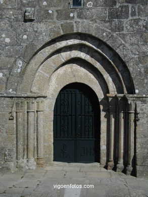 Iglesia Rom�nica de Tir�n - Moa�a. 