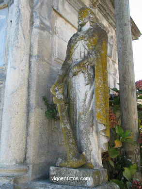 Iglesia Rom�nica de Tir�n - Moa�a. 