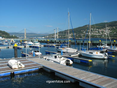 Puerto deportivo Domaio - Moa�a. 