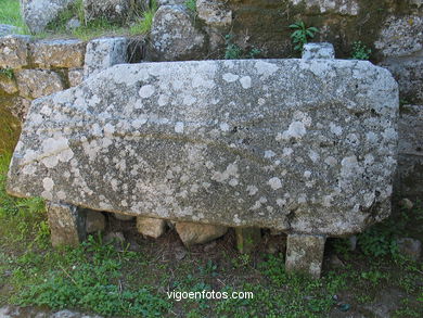 Arco visig�tico - Nigr�n. 