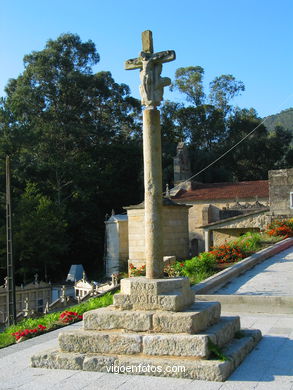 Iglesia de Camos. 