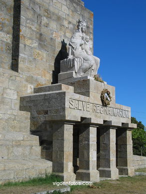 Monumento a la Marina Universal. 