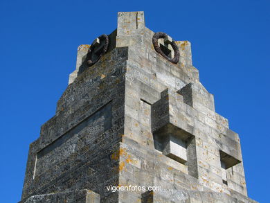 Monumento a la Marina Universal - Nigrán.
