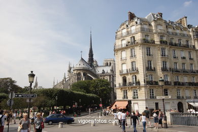 City of Paris (photos). 