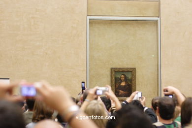 La Gioconda - Mona Lisa - Leonardo da Vinci - Paris - Museo Louvre (Interiores) - Mus�e du Louvre - Par�s - Viaje. Fotos e im�genes de Par�s.. 