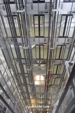 Institut du Monde Arabe - Paris - Images and pics of travels and trips. France.