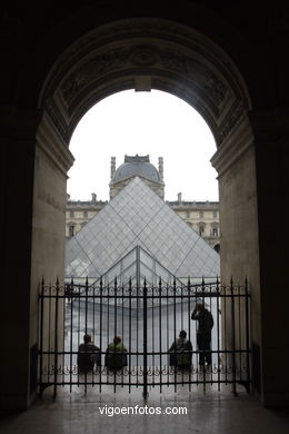 Museo Louvre - Mus�e du Louvre - Par�s - Viaje. Fotos e im�genes de Par�s.. 