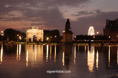 Louvre Museum - Musée du Louvre - Paris - Images and pics of travels and trips..