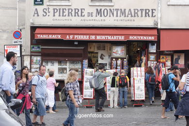 Barrio de Pintores y Artistas en Montmartre. París - Place du Tertre - Paris - Viaje. Fotos e imágenes de París..
