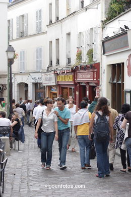Barrio de Pintores y Artistas en Montmartre. Par�s - Place du Tertre - Paris - Viaje. Fotos e im�genes de Par�s.. 