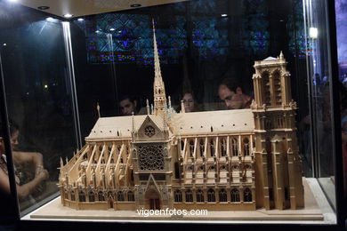 Catedral de Notre Dame - La Cit� - Par�s - G�rgolas - Paris - Viaje. Fotos e im�genes de Par�s.. 