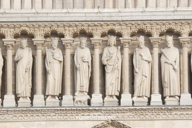 Cathedral of Notre-Dame - La Cit� - Paris - Gargoyles - Paris - Images and pics of travels and trips.. 