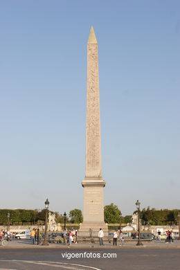 Place de la Concorde - Square - Paris - Images and pics of travels and trips. France.